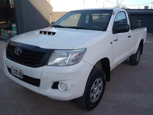 Toyota Hilux 2.5 TD 4X2 SC DX PACK L12