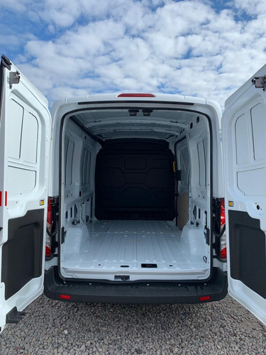 Imagen 5 de 22 de Ford Transit Furgon Medio Techo Elevado 0 Km 2022