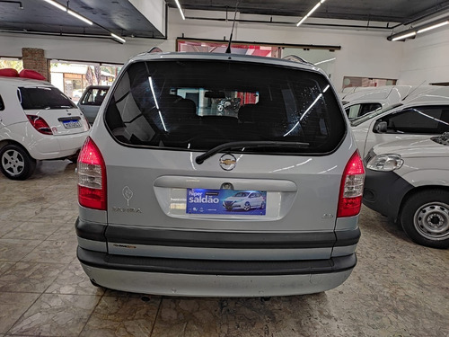 Imagem 11 de 13 de Zafira