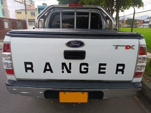 Imagen 4 de 9 de Ford Ranger 2.5 Diesel 4x4 Wildtrak