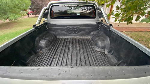 Toyota Hilux 2.8 Cd Srx 177cv 4x4 At 2016