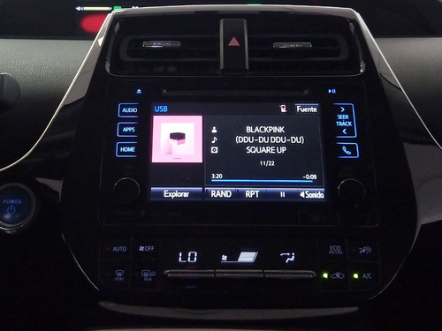 Imagen 11 de 15 de Toyota Prius Premium 2018 Rojo