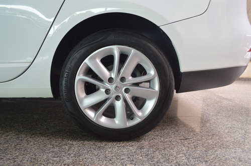 Renault Fluence Sedan Privilège 2.0 16V FLEX Aut