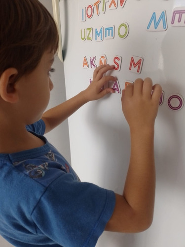 Imagen 5 de 10 de Familia Imantada Para Pizarron Infantiles Juguete Didactico