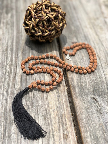 Japa Mala De Rudraksha Ganesha Code Negro