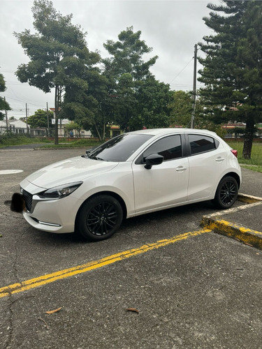 Mazda 2 2024 Carbon Edition