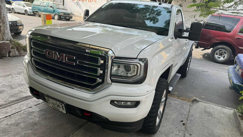 GMC Sierra 5.4 Cabina Regular Sle 4x4 At