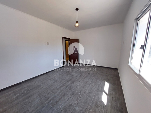 Imagen 15 de 28 de Piriápolis, Los Ángeles. Casa En Venta. 3 Dormitorios, 2 Baños.