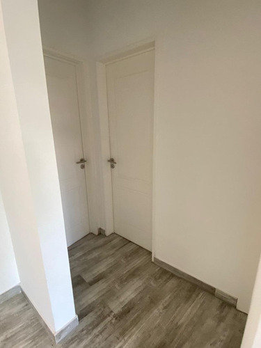 Imagen 9 de 23 de Departamento Con Muy Buena Ubicacion Y Excelente Vista