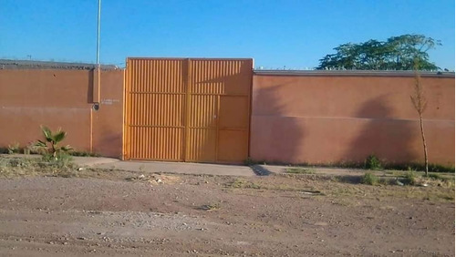 Imagen 1 de 12 de Casa De Una Planta En Venta Fracc. Sierra Azul