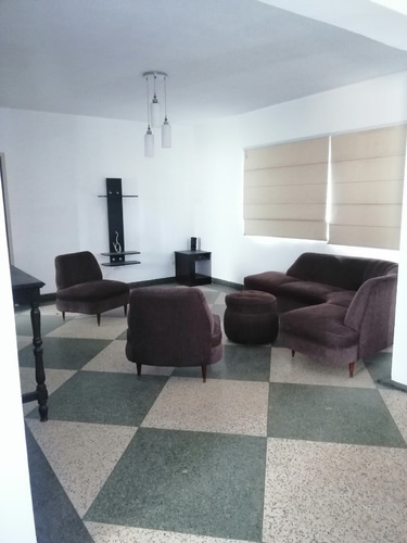 Imagen 1 de 14 de Apartamento En Venta Urb. Altamira 19724