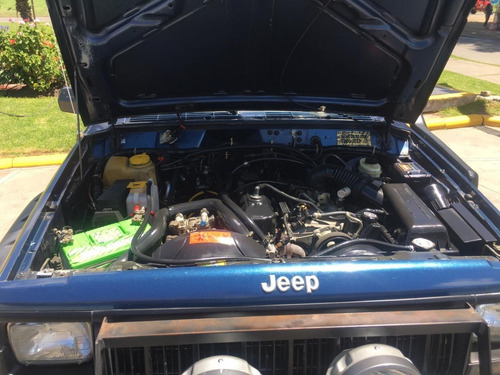 Jeep Cherokee Laredo 1996