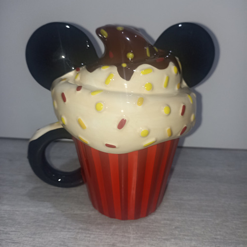 Taza 3d Mickey Mouse Cupcake 500ml Cerámica Galeriadc Rojo Mickey (Usado)