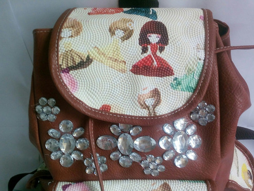 Imagen 10 de 10 de Mochila Marron Estampada Cuero Pu 3 Bolsillos Gran Capacidad
