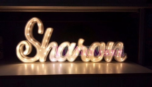 Imagen 5 de 10 de Nombres Iluminados 7 Letras 50 Cm Polyfan Luces Tu Nombre