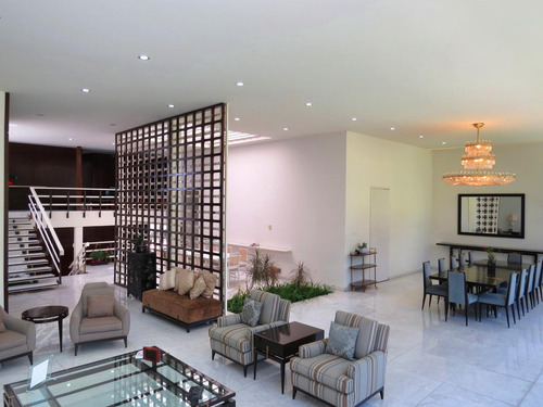 Casa Venta En El Corazón De Lomas De Chapultepec