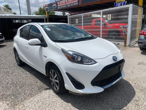 Toyota Prius 2021