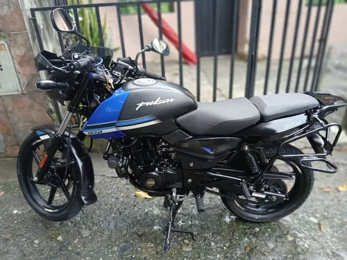 Pulsar 180 Fi Neon Color Negro Mate Único Dueño