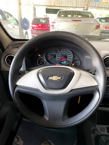 Imagem 2 de 11 de Chevrolet Prisma 1.4 Mpfi Lt 8v Flex 4p Manual
