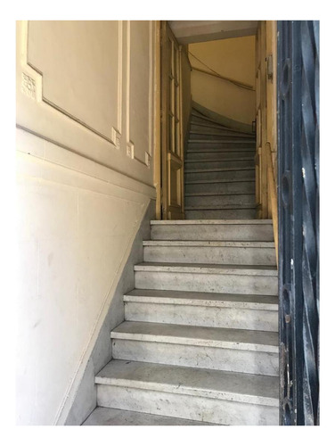 Imagen 4 de 14 de Oficina En Primer Piso Metros De La Avda. Mitre