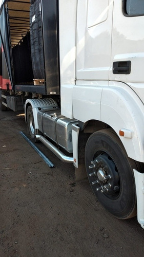 Imagem 4 de 6 de Mercedes Axor 2040