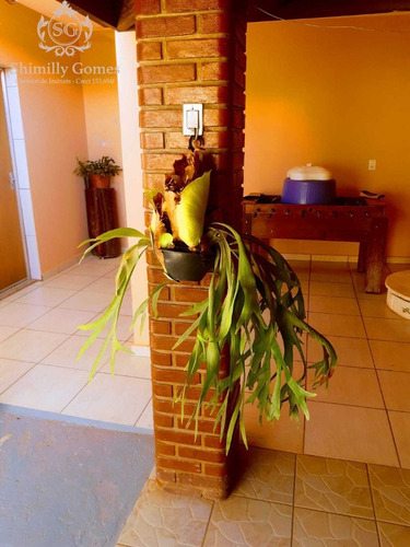 Imagem 14 de 17 de 6500² Mtrs, Casa Com Laje, Churrasqueira, Piscina, Pomar E Uma Linda Nascente