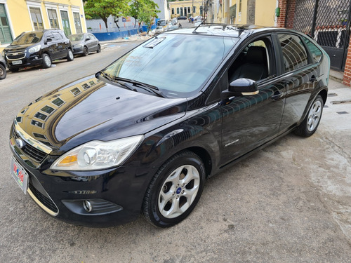 Ford Focus 2.0 TITANIUM HATCH 16V FLEX 4P AUTOMÁTICO