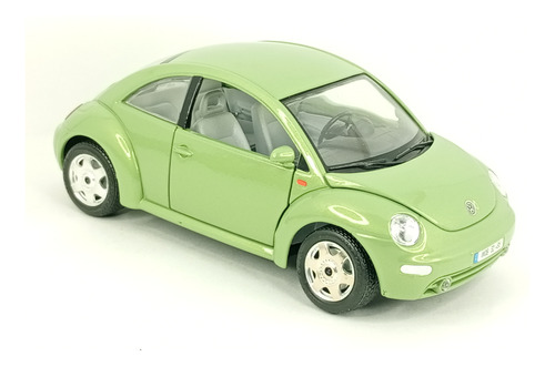 Volkswagen New Beetle Escala 1:24 Italia