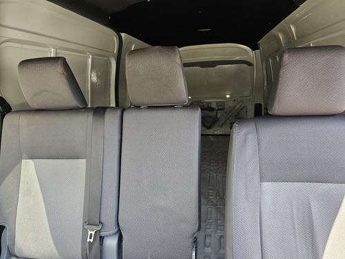 Toyota Hiace SUPER LARGA TM