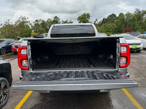Toyota Hilux 2.4 Diésel 4X4