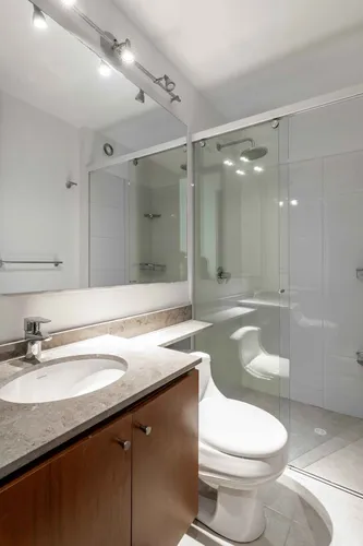 Apartamento En Venta En Chicó Navarra. Cod V7943