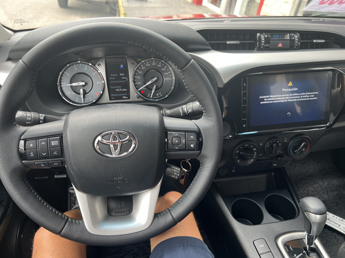 Toyota Hilux Pick-up 2.8 Cd Sr 204cv 4x4 At