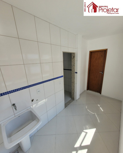 Imagem 21 de 30 de Moquetá/n.iguaçu.triplex Independente, 2 Quantos Sendo 1 Suíte, 2 Banheiros E Garagem - Ca00568 - 33573473
