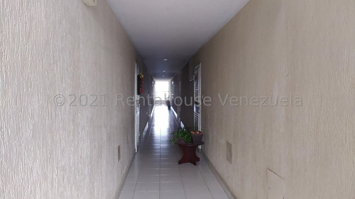 Imagen 24 de 30 de R.c +++ Apartamento En Venta En Residencias Alta Vista Oeste Barquisimeto Lara +++ Código 23-11956 Rafael Carrasquel Vende Contáctame 0424.593.75.42 Instagram: @rentahouse.centrooccidente ++