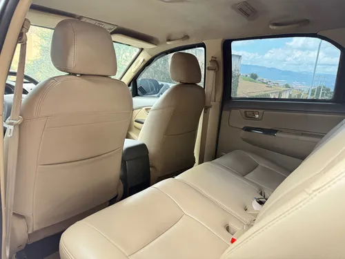 Toyota Fortuner 3.0 Sr5