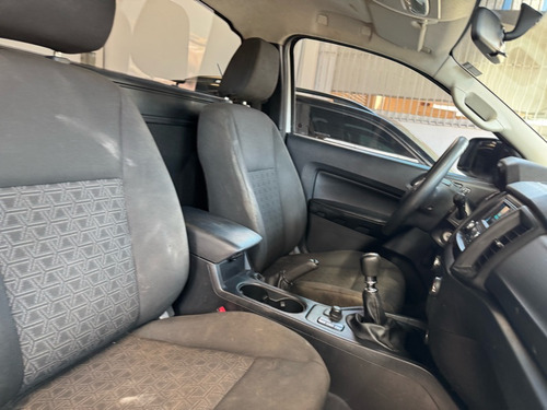 Ford Doble Cabina Ranger 2.2 TD XL CS 4x4