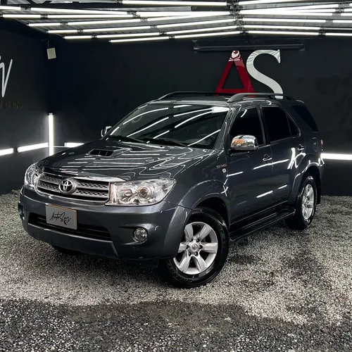 Toyota Fortuner 3.0 Srv