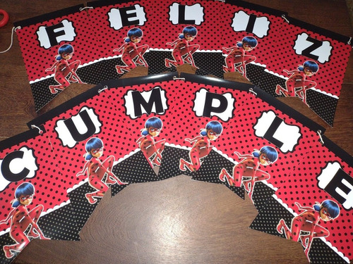 Cotillón Personalizado Ladybug X 20 Chicos
