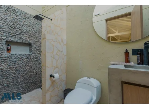 Vida De Lujo O Inversión: Tu Oasis En San Jeróni...(mls#252382)