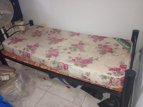 Vendo Cama Con Colchón De Regalo 