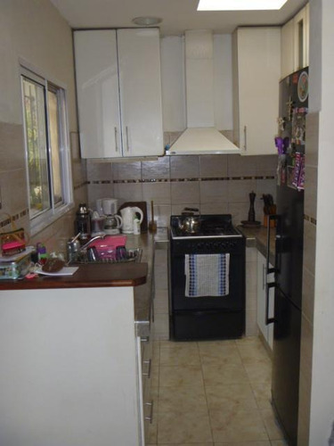 Imagen 5 de 15 de Tipo Casa Al Frente - Lanús Oeste