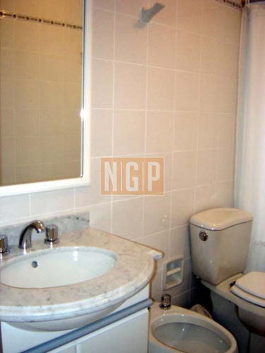 Apartamento En Mansa, 2 Dormitorios - Ref: 1637