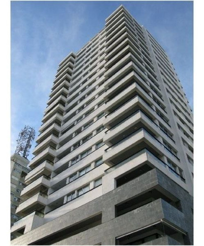 Venta De Apartamento 2 Dormitorios, Roosevelt