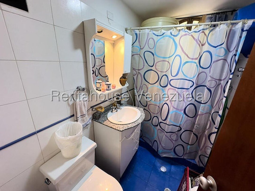 Sb Amplio Y Comodo Apartamento Con Bella Vista Y Excelente Ubicación.sin Fallas En Los Servicios