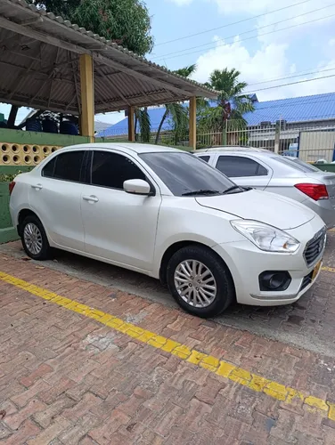 Suzuki Swift Dzire Sedan Automatico Blanco Perla