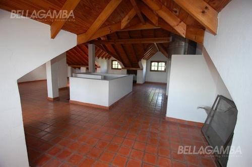 Imagen 23 de 30 de Oportunidad Metros Valor! 5 Ambientes Con Playroom Y Jardin. Toma Propiedad Enparte De Pago.