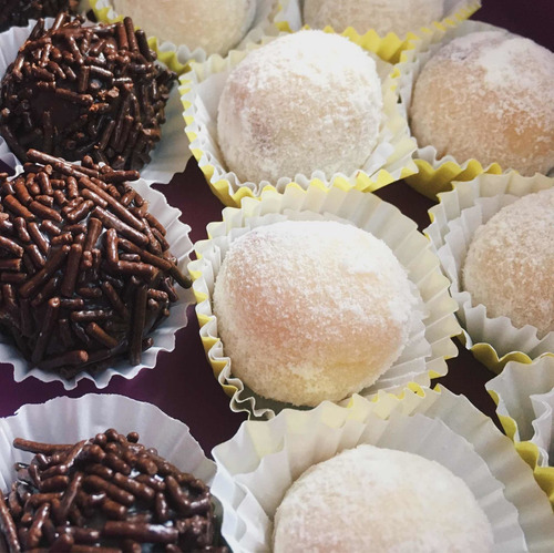 Imagem 3 de 4 de Brigadeiros Gourmet