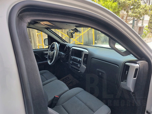GMC Sierra 5.4 Cabina Regular Sle 4x4 At