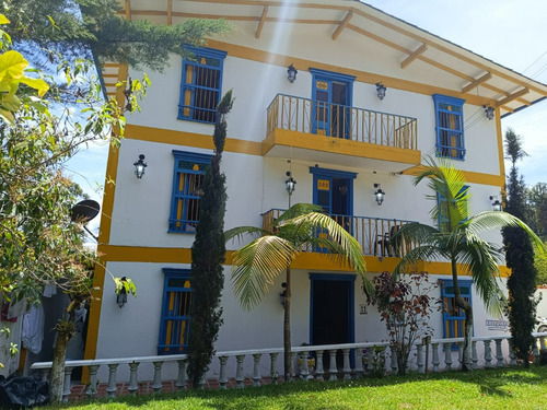 Venta Casa Hotel En Guatape, Cerca Al Malecon