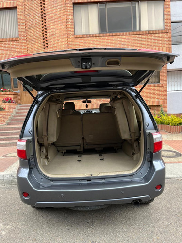 Toyota Fortuner 2.7l